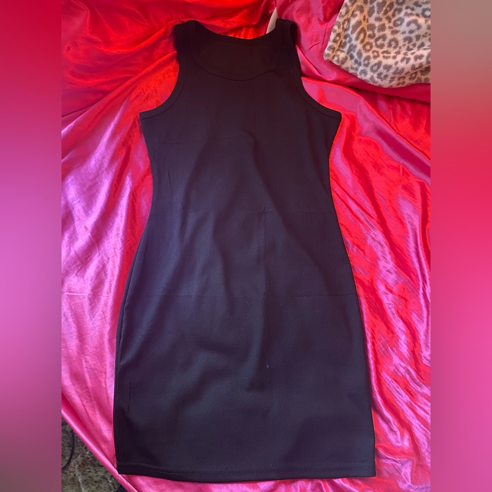 Chic Black Sleeveless Mini Dress